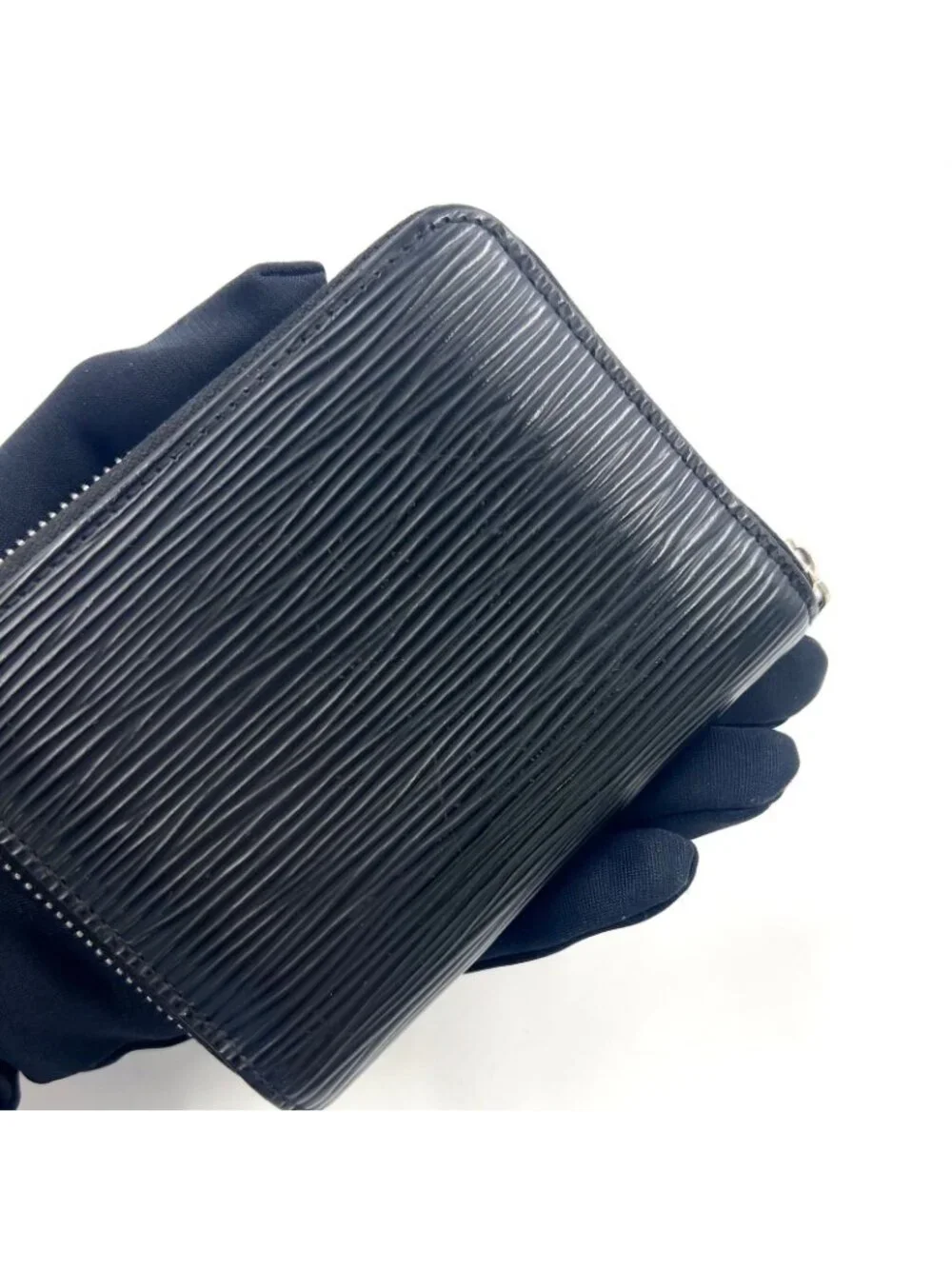 Louis Vuitton Zippy Coin Purse Epi Noir Leather Black Case Silver